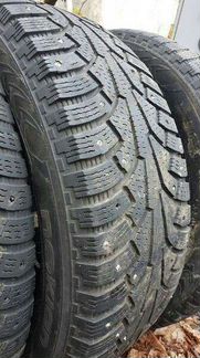 Комплект зимних шин Нокиан Хакка 235/65 R17