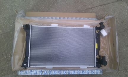 Радиатор охлаждения Avensis 2-2.4 T250 2003-08